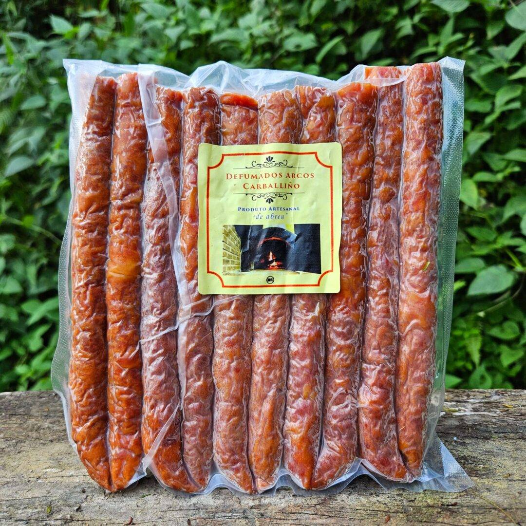 Linguiça de pernil defumada artesanal Linguiça mineira Linguiça fina