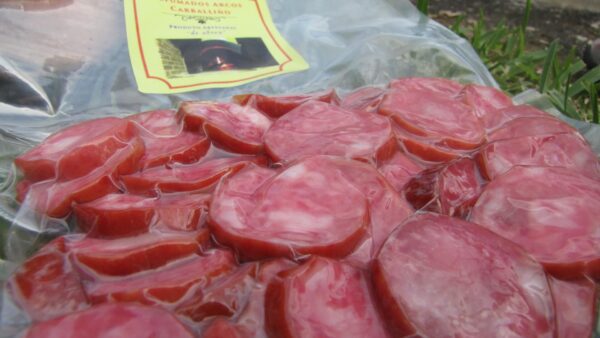 Linguiça de lombo defumada artesanal Linguiça mineira Linguiça calabresa artesanal